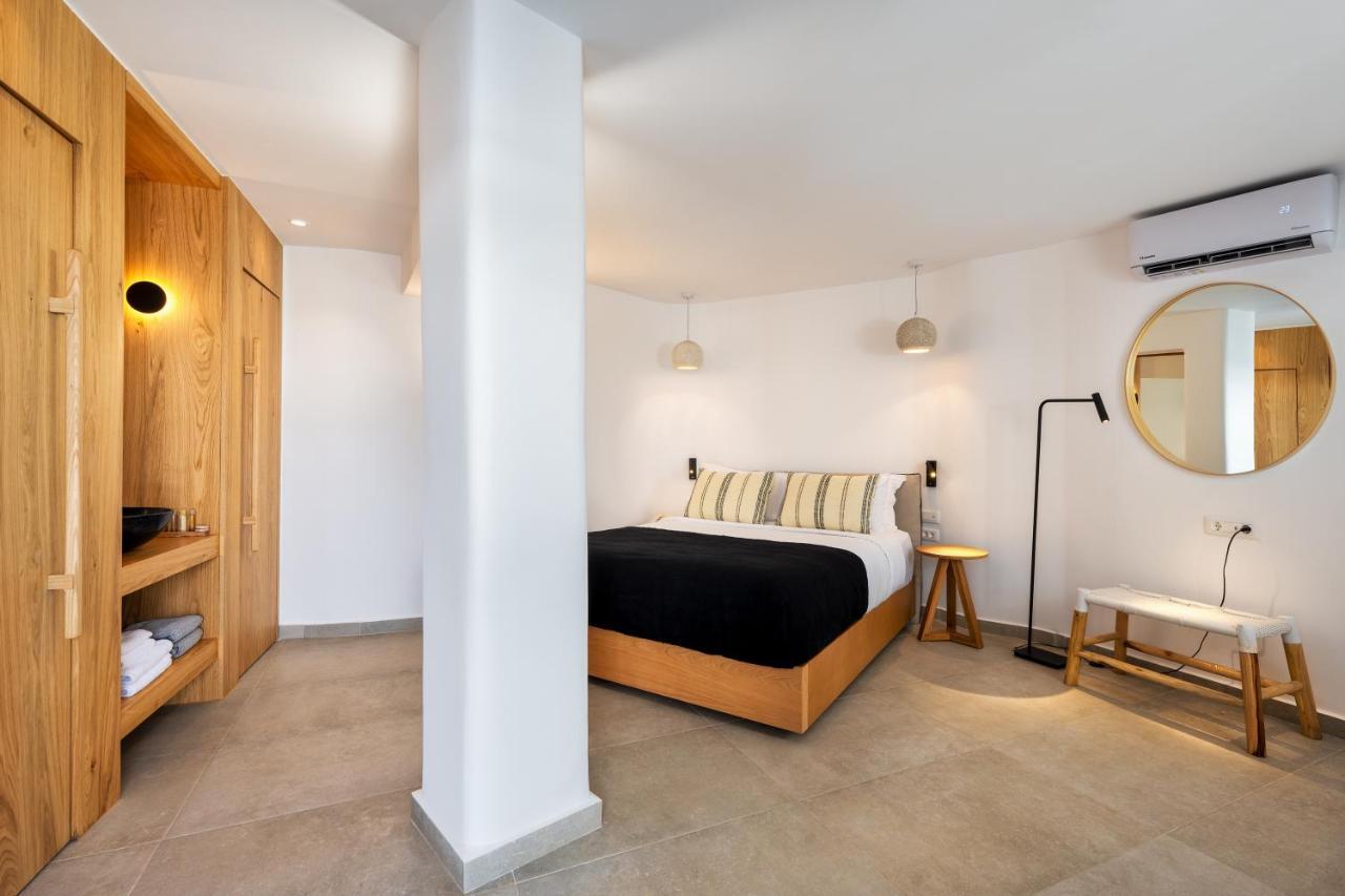 Callia Retreat Suites - Adults Only Fira  Exteriér fotografie