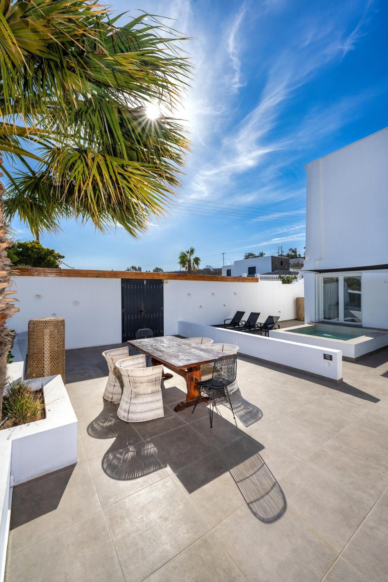 Callia Retreat Suites - Adults Only Fira  Exteriér fotografie