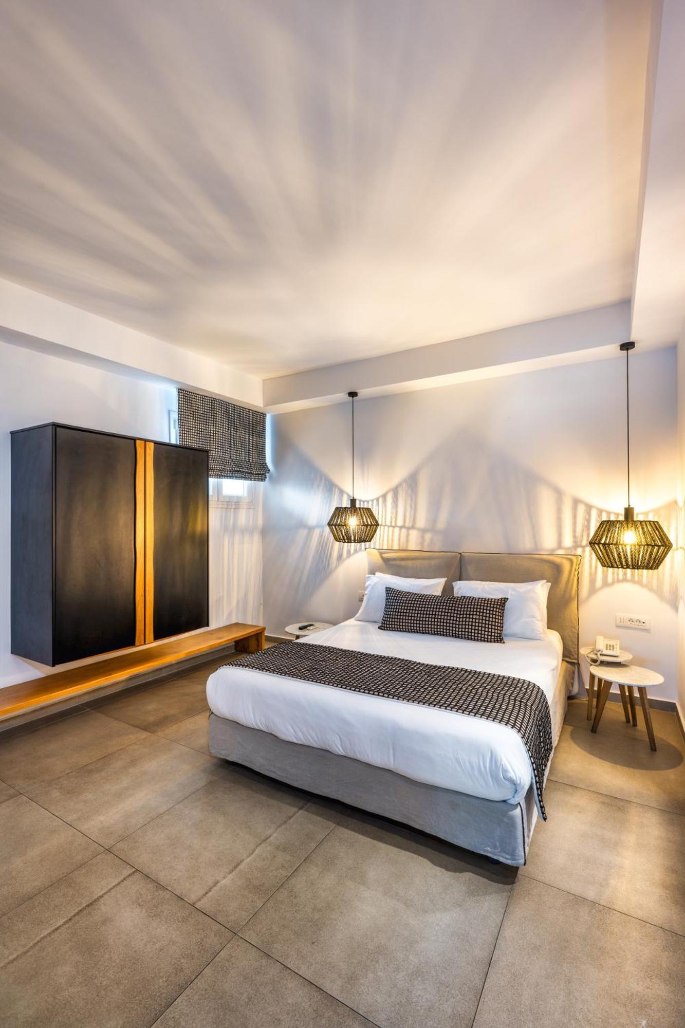 Callia Retreat Suites - Adults Only Fira  Exteriér fotografie