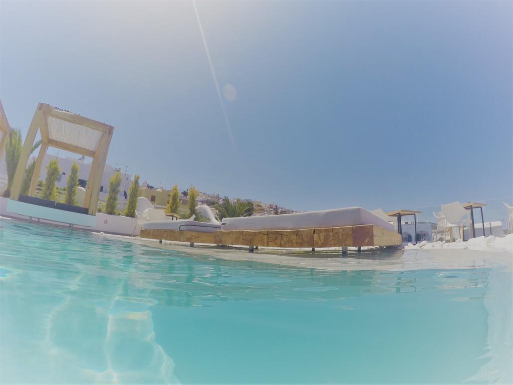 Callia Retreat Suites - Adults Only Fira  Exteriér fotografie