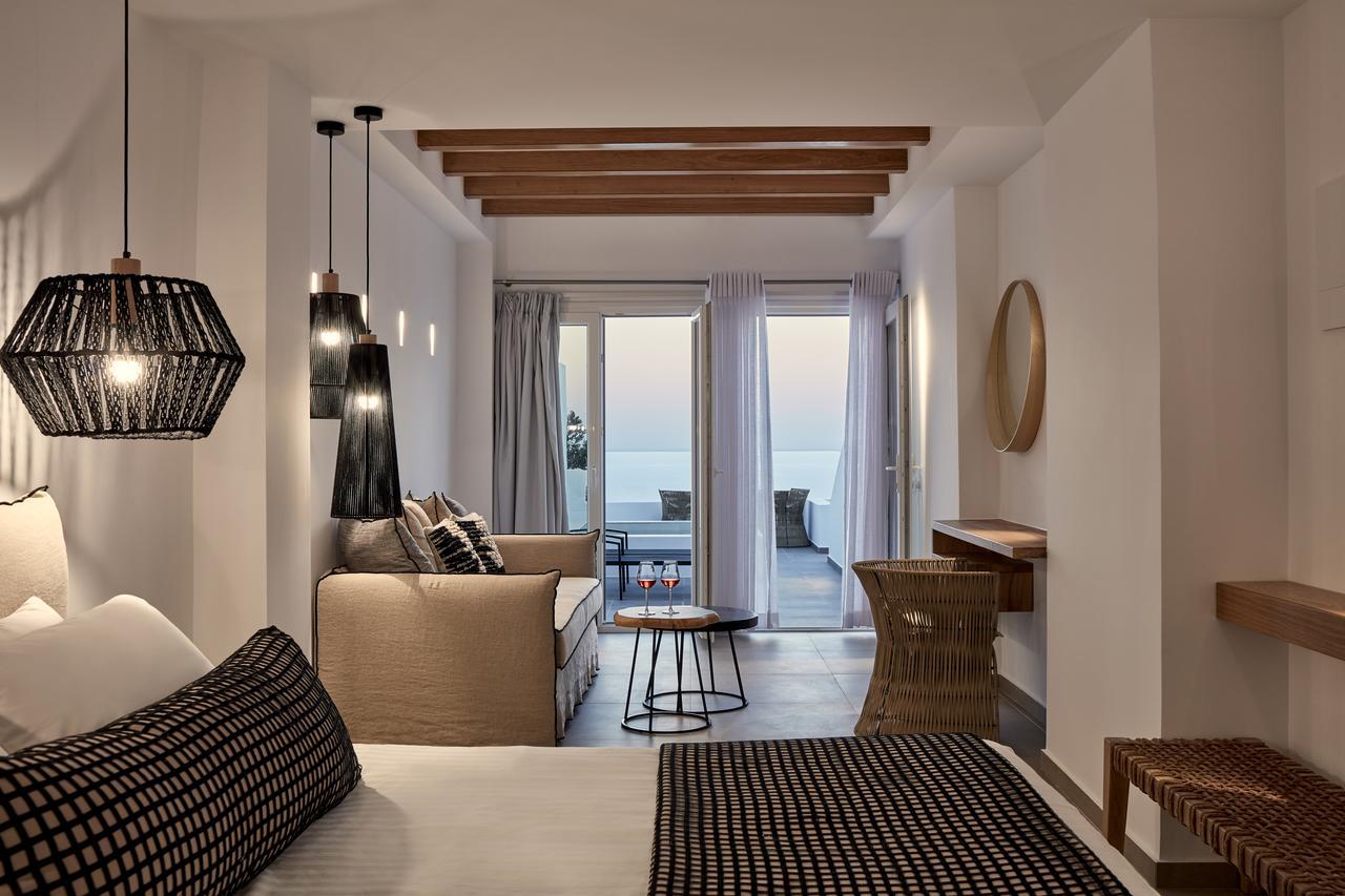 Callia Retreat Suites - Adults Only Fira  Exteriér fotografie